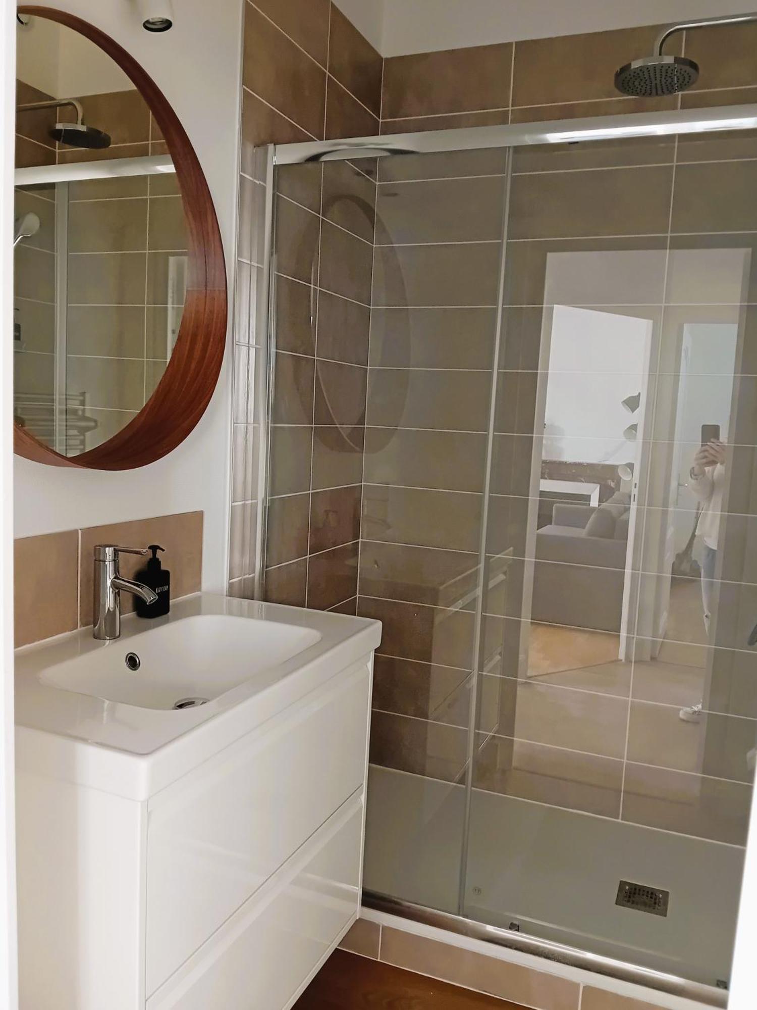 101 - Appart Renove Avec 1 Chambre Spacieuse - Tram Et Clinique Mutualiste A 1 Min Grenoble Bagian luar foto
