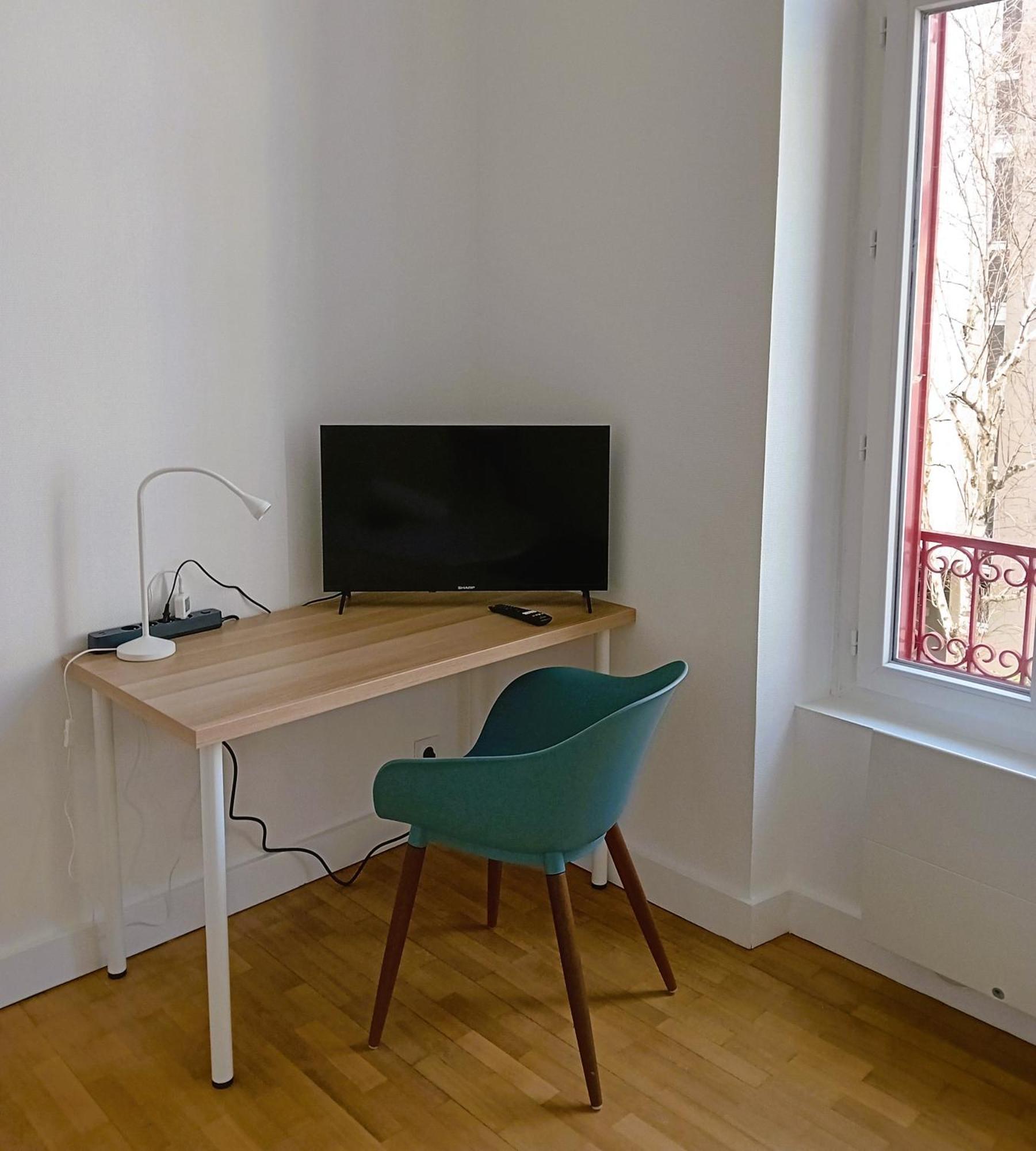 101 - Appart Renove Avec 1 Chambre Spacieuse - Tram Et Clinique Mutualiste A 1 Min Grenoble Bagian luar foto